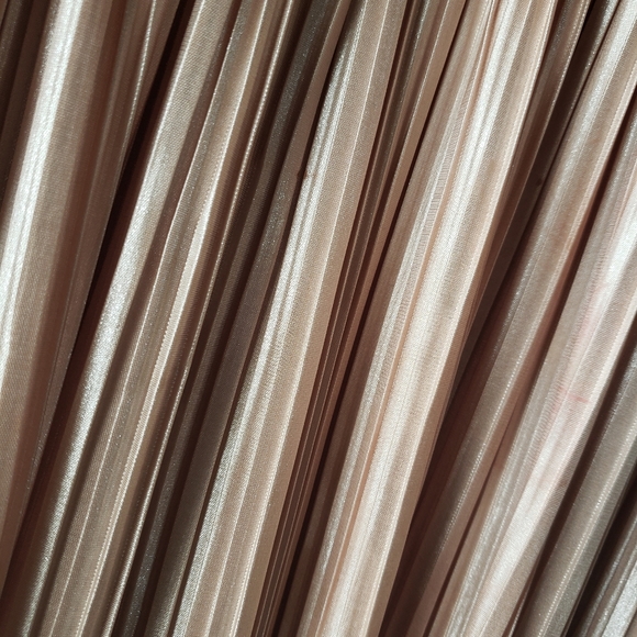 Lace & Silk Flow Dress - Picture 4 of 4